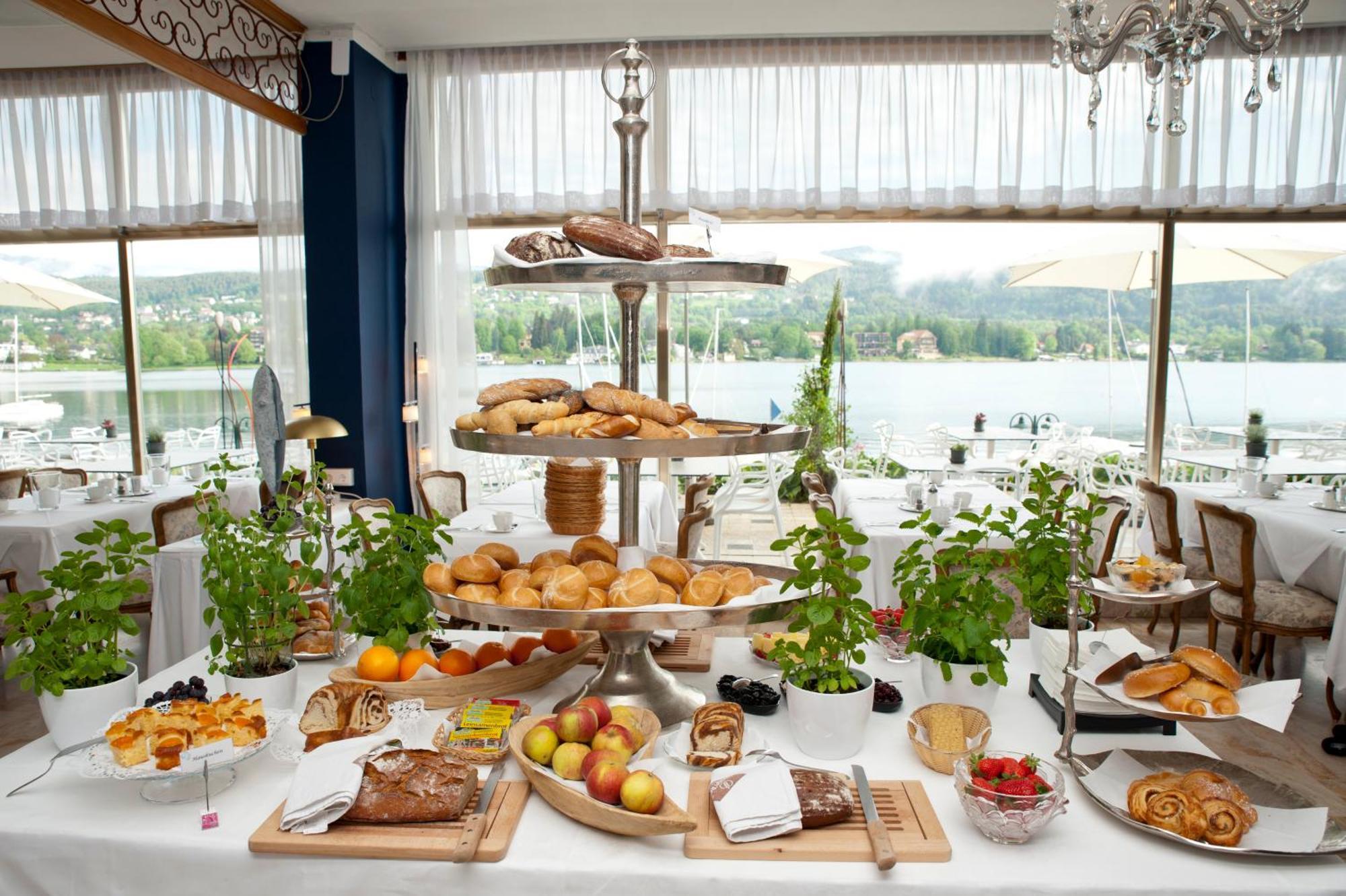 Tennis & Yacht Hotel Velden Velden am Wörthersee Dış mekan fotoğraf