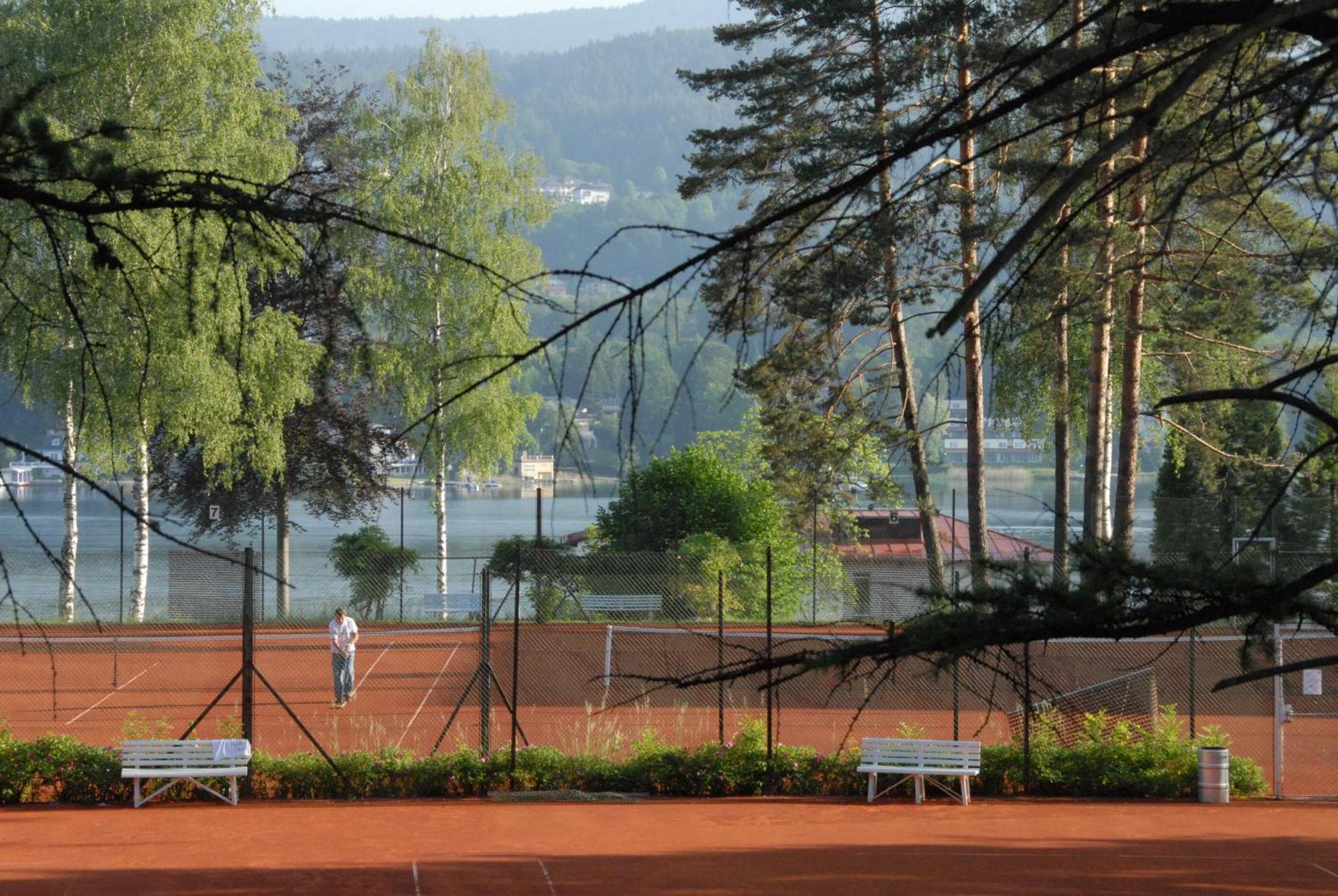 Tennis & Yacht Hotel Velden Velden am Wörthersee Dış mekan fotoğraf